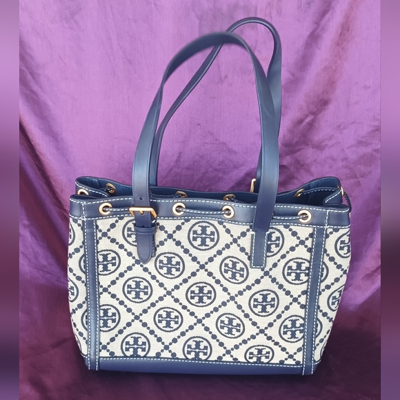 Tory Burch Navy and Cream Patterned Tote - Picture 2 of 16